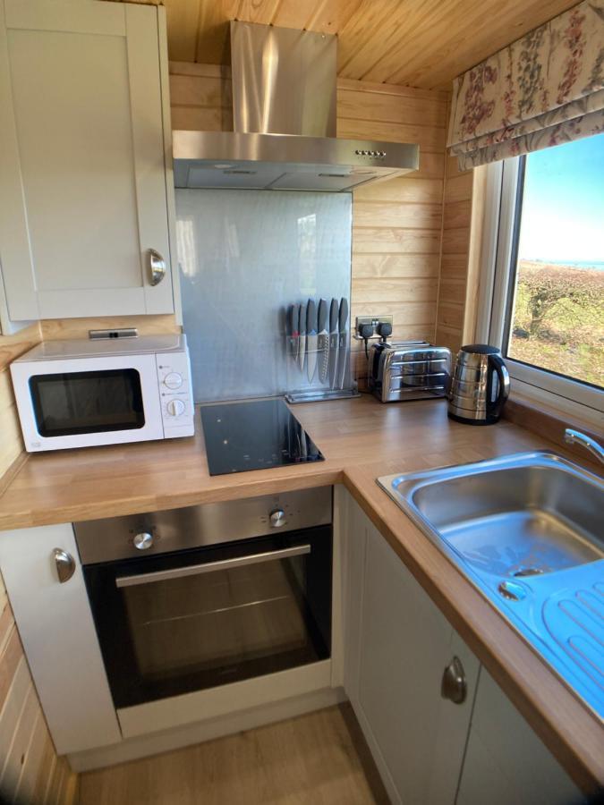 The Cedar Tiny House Villa Coldingham Dış mekan fotoğraf