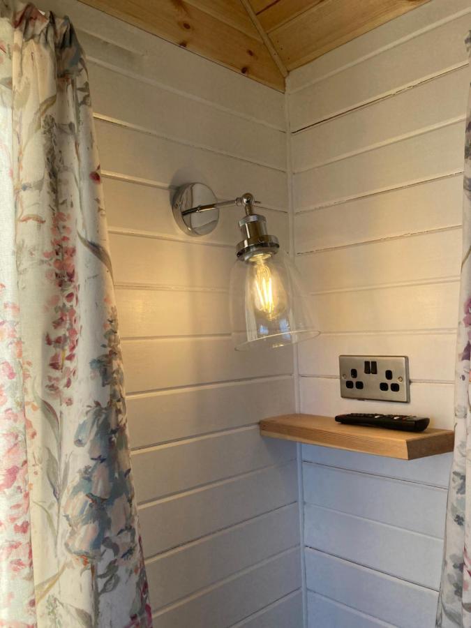 The Cedar Tiny House Villa Coldingham Dış mekan fotoğraf